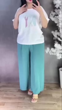 سوت نسائي • لينن درجة أولى • فري سايز ٨٥كغ