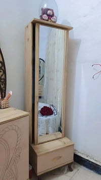 مرايا • غرفة نوم