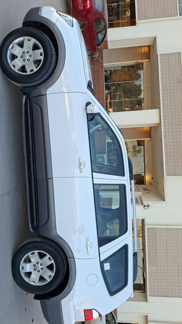 #السلام عليكم كيا موهافي موديل2016 خليجي سياره جديده رقم بغداد انكليزي بأسمي تحويل مباشر
ماشيه 100  ب 120 جرس الانذار يشتغل 
المواصفات  فول  1/1 
حساسات  أمامي خلفي 
 كشنات خزن ميموري
زراك لايت
بصمه تشغيل وبصمه ابواب 
مكفوله من الصبغ  
مري شفط  
كشنات جلد تبريد  وتفئه 
فور ويل 
دشبول ليزري 
3قطع تبريد مركزي 
فتحه سقف 
نظام نزول منحدرات 
جنطه شفط كهرباء 
محرك 6 سلندر مكفول من الفتح والرواجز 
كير مكفول صدر أمامي خلفي شركه  
 تخم تاير جديد  
 سياره جديده  وعلى ايدي استخدام شخصي
السعر 175  #عنوان #بابل
للاستفسار
***********  
***********
