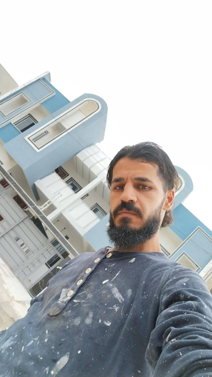 ابو رسل صباغ اسعر مناسبه جدا خبر ودلل اخي العزيز واتساب 0750765979و ***********
