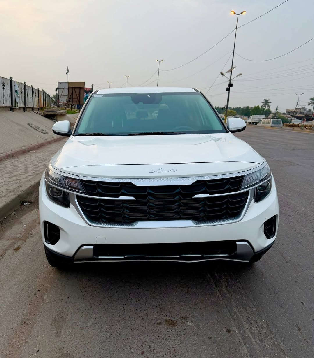 السلام عليكم سليتوس 24 وارد امريكي
ماشيه 2000
 بجم كبس  بدون أرباك تبديل جنطه نفس اللون وجاملغ خلفي صبغ  صور الحادث بالمنشور محرك 2000 كامره تبريد قطعتين رادار امامي اشاير بجاملغ
دخول جديد 
المكان بغداد السيديه او اليرموك 
السعر 159  نهايته مكاني بغداد السيديه بدون ارقام 
تريده مرقه يكلف 15 ورقه
***********
