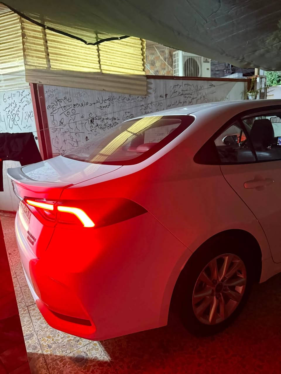 السلام عليكم كورلا فوول للاخير مكفولة ماشية 14 جديدة بعدها وسعرها 24 مليون وبيها مجال بسيط للاستفسار خاص
