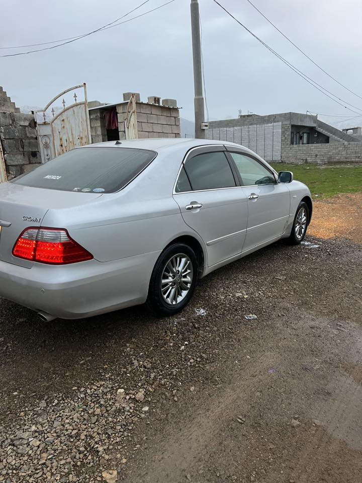 شاهینە مۆدێل ٢٠٠٧  بڕاوە ساج مەلەکی پێش و دوا حاسە 
١٨٢ بێ دوکەڵ نمونە لەجوانی برێک بەسراوە  

تەقەو رەقەی نیە  سەیارەکە زۆر تازەیە و نمونەیە

شوێن سەیدسادق 

نرخی ٤٩ گەلاو مجالئ برایانە 

*********** 

ڤایبەر و وەتساپی لەسەرە
