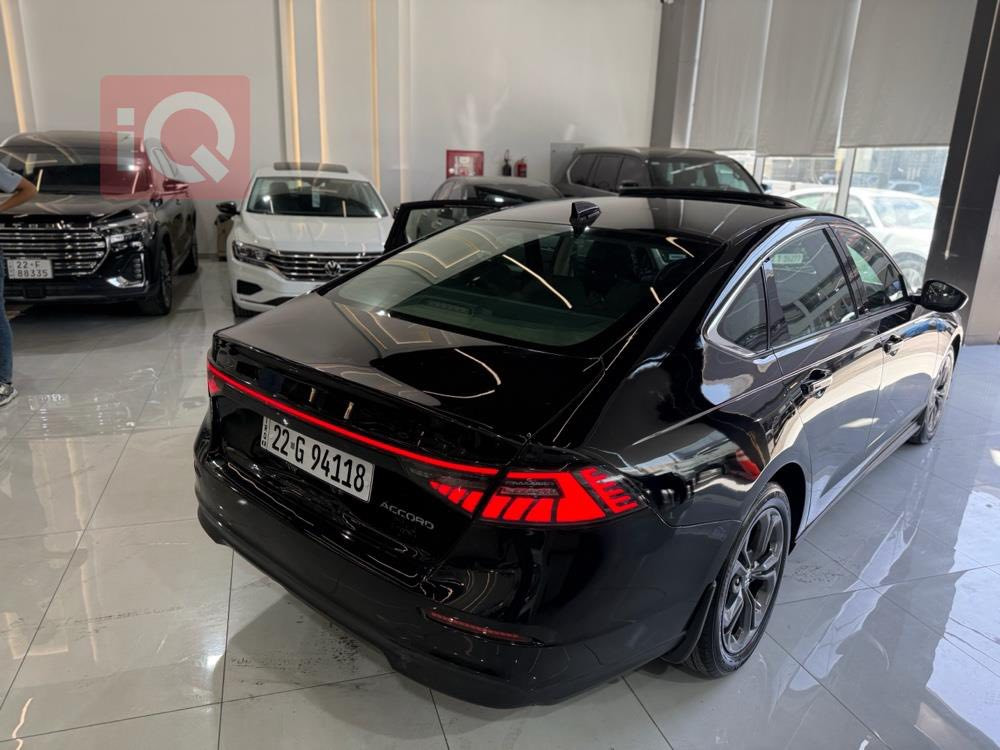 السلام عليكم
اكورد 2023 
ماشيه 33 
حادث فقط جنطه
بانزين مو هايبرد
مواصفات
فتحه 
رادار
كشن كهرباء
ايكو 
سبورت
السعر 165  مكاني بغداد سيديه


**إذا كنت صاحب هذا الإعلان وتريد حذفه لأي سبب، رجاءا أرسل رسالة إلى الدعم الفني**