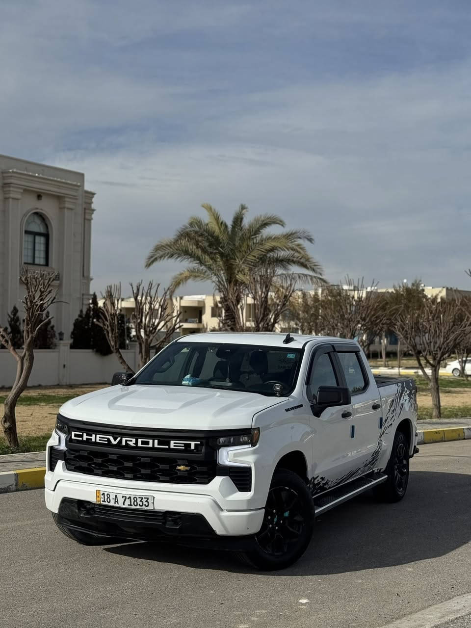 السلام عليكم
سيارة للـبيع 
شوفرليت سلفادور مواصفات كوستم المعروفـه

تشغيل عن بعد

فتح باب البدي عن بعد

كاميرا خلفية

شاشة أبل كاربلاي

المصابيح الامامية لد

8وسادة هوائية

تحديد مسار

ردار امـامي

مثبت سـرعة

كير 8سرعات

سـعة المحرك 2700تيربو

محرك4سلندر تيربو

عداد50455الف كيلومتر 

حادثـة 3قطع

جاملغ امامي جهة سكن و باب سكن و جاملغ خلفي جهة سكن يعني ضربه جهة سكن بس 

فجوج بريمبو

قاصة مخفية..

تخم تاير جديد 2025

رقم بابل الجديد والسنوية الجديده السيارة ب اسمي 

صافية من غرامات 

تحويل وكالة بشرط

كير محرك كفالة وبشرط

سعـر السيارة253وبيهـا مجال

اذا مو شراي. لا تتصل
 
للتواصل ***********
وتساب
