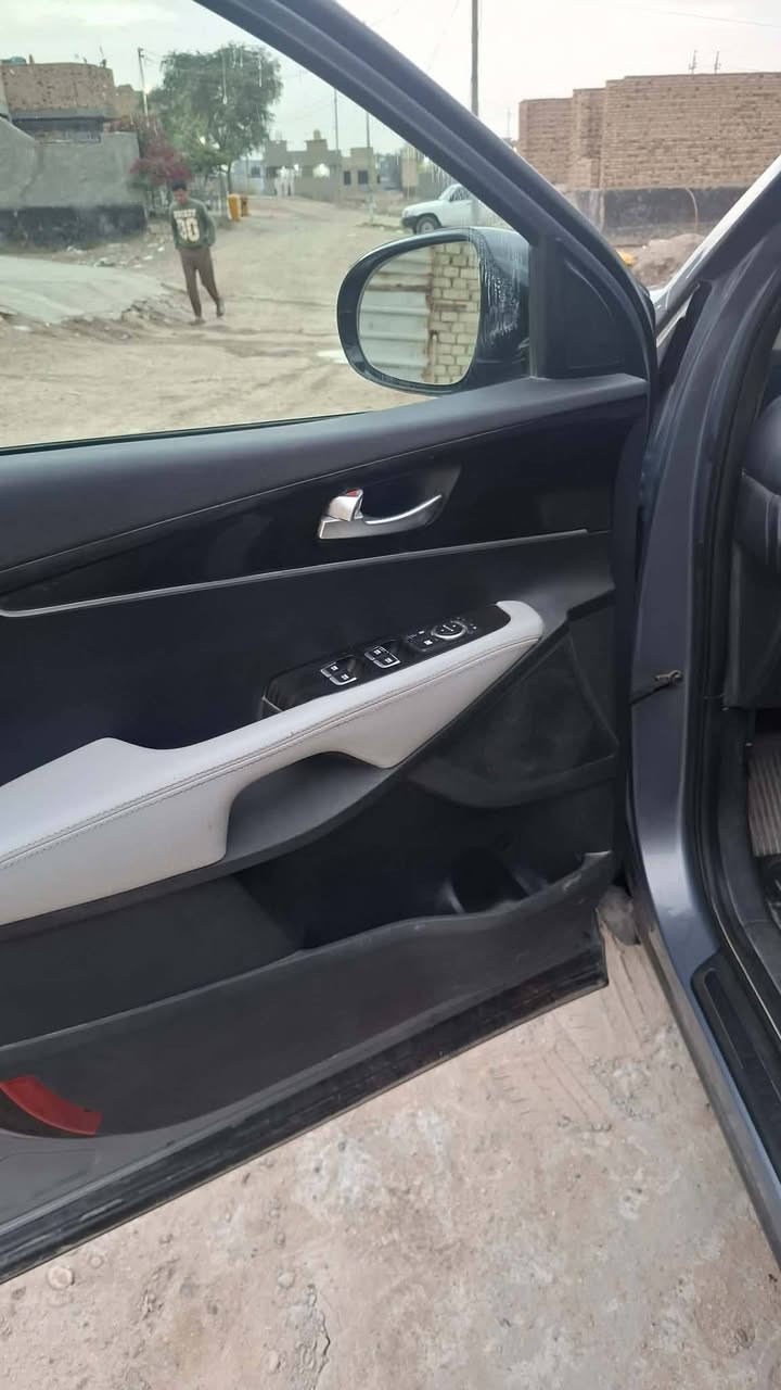 سورنتو موديل ٢٠ أمريكي نص فول بيها بنيد وربع جاملخ رقم انكليزي باسمي تحويل مباشر حادث السياره داخل العراق صور أمريكا مرفقه بالمنشور مكان السياره بابل
رقم الجوال ***********
