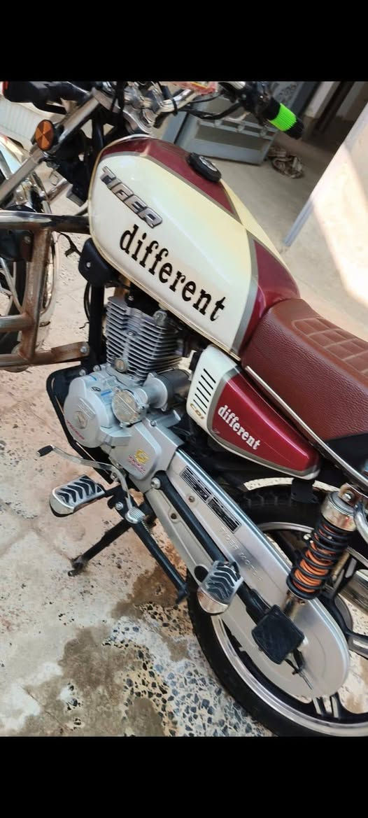 اسلام عليكم تايكر موديل 20 مكينه 150cc الدراجه كدام عينك مثل الورد مكفواله رقم نينوئ باسمي مطبكه على ايدي ومرقمه على ايدي ادفع سعرك يعجبني ابيعك وهذه الواتس مالتي ***********شرط التحويل
