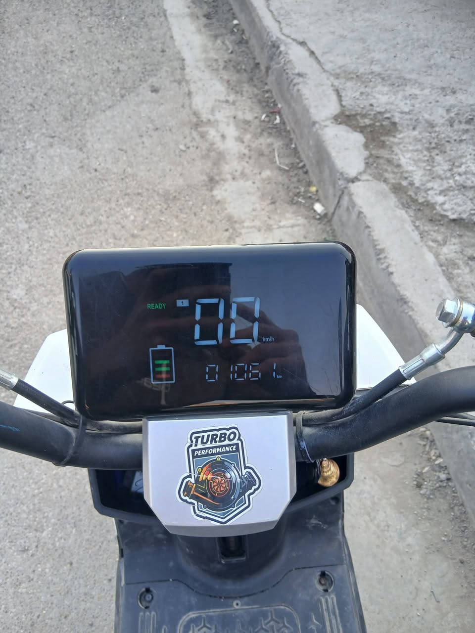 السلام عليكم دراجه شحن للبيع دراجه مكفوله 5بطاريات كهربائيات كله شغاله 2بصمه وسويج تشغيل عن بعد دراجه شخط ما بيه عنوان بغداد حي العامل او بياع سعر 725وبيه مجال تواصل ***********
