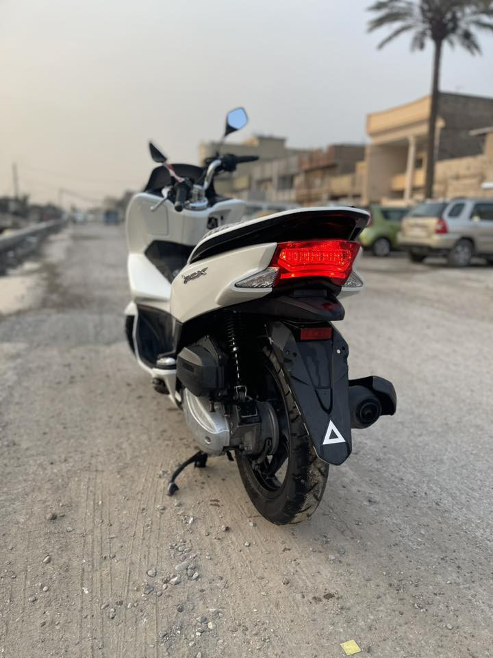 شباب بي سي اكس جيل ثاني مكفوله كفاله عامه ماشيه 19سعر 1550رقم ***********
