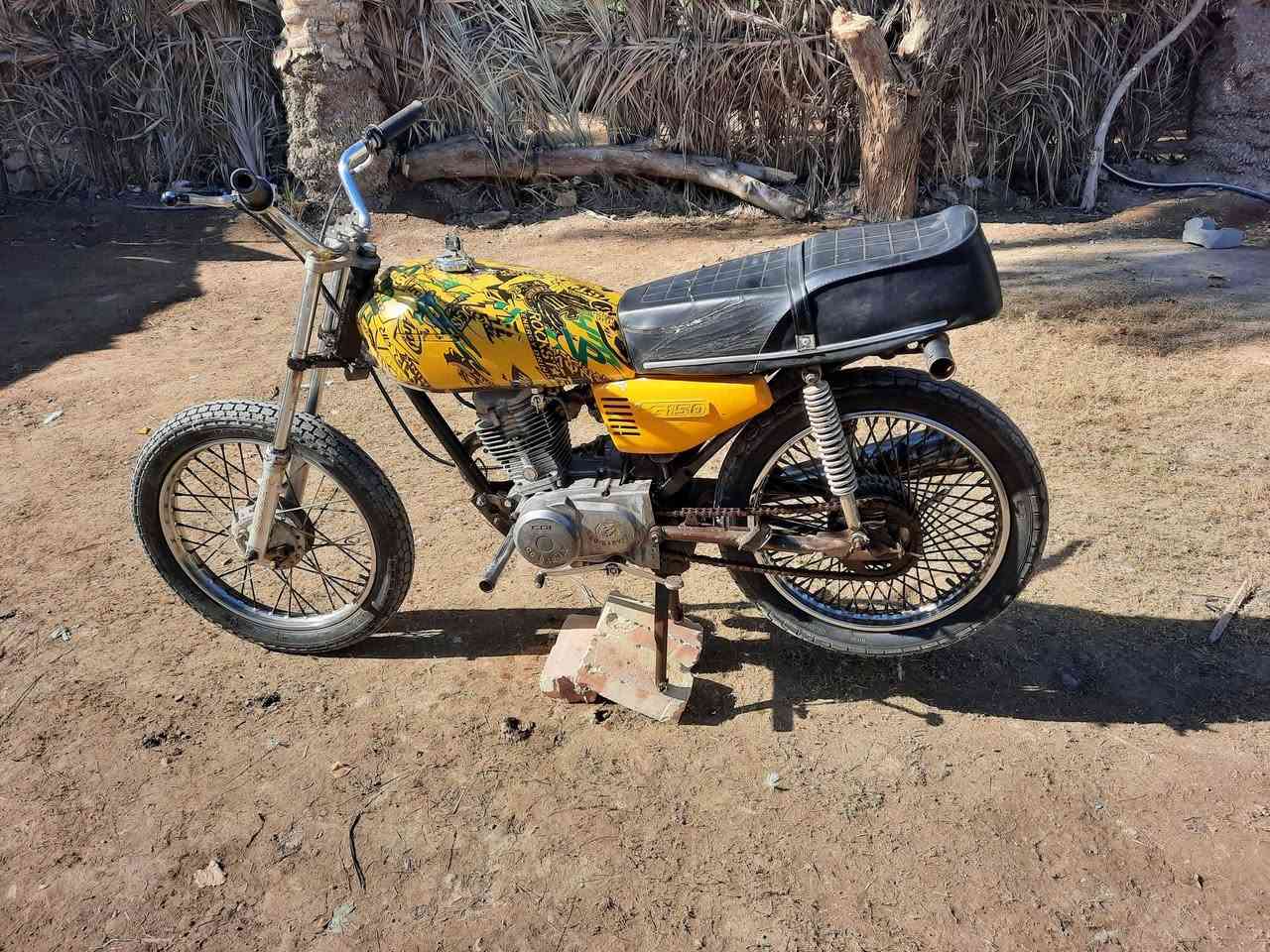 السلام عليكم ارشه للبيع كلك مكفوله من سرقه سعره 250 وبيها مجال هذا رقمي خابرني وال شراي بي خير ويدلل ***********
