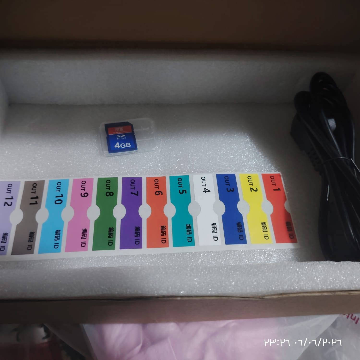 هذا الجهاز هو وحدة تحكم في إضاءة LED موسيقية، وتحديداً الطراز GC-6612M الذي يدعم بروتوكولات SPI و DMX.
يحتوي الجهاز على 12 منفذ إخراج ويدعم بطاقة SD لتخزين المؤثرات.

يمكنه مزامنة إضاءة LED مع الموسيقى عبر مدخل صوتي 3.5 ملم أو ميكروفون مدمج.

يتميز بـ شاشة عرض رقمية وأزرار للتحكم في الإعدادات والملفات.

هذا الجهاز هو وحدة تحكم في إضاءة LED موسيقية، وتحديداً الطراز GC-6612M الذي يدعم بروتوكولات SPI و DMX.


**إذا كنت صاحب هذا الإعلان وتريد حذفه لأي سبب، رجاءا أرسل رسالة إلى الدعم الفني**