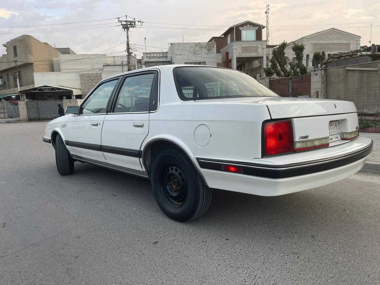 السلام عليكم
للبيع فقط اولدز موديل ١٩٩٠
سياره شوفة عينك نصبتها وداخلها جديد
بيها صبغ قماره وبنيد اثر جراد
وبيها صبغ بلجاملغ الامامي شبر وبل جاملغ الخلفي شبر
باقي السياره مكفوله ميكانيكها جاهز
تبريدها بي ليك تدفئه شغاله
تحويل مباشر
كتبت كل التفاصيل والصور كدامك
مكانها الكراده السعر ٦٦ وبيها مجال قليل
جماعة الي كسرون بحلال العالم الي ماتعجبه خل يعبر المنشور
واسف عل اطاله
رقم صاحب السياره *********** محمد
