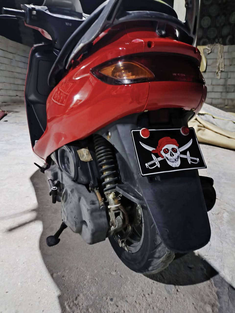 السلام عليكم فراشة حاوية كفالة سعر 650.وبيهة مجال شي بصيط الموشراي لاينتصل 
***********
