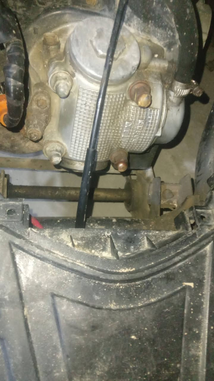 السلام عليكم ماكس مضلع للبيع دراجه متروكه شغاله بس ناقصها كابريتر وقبق هندر بيها تايرات جلاتين صدر أمامي خلفي رياضي كلج أمامي رياضي يدات رياضي مكينه 55 دراجه متروكه ابيعك كوم حديد لسعر250 وبيها مجال مكان سلمان باك ***********
