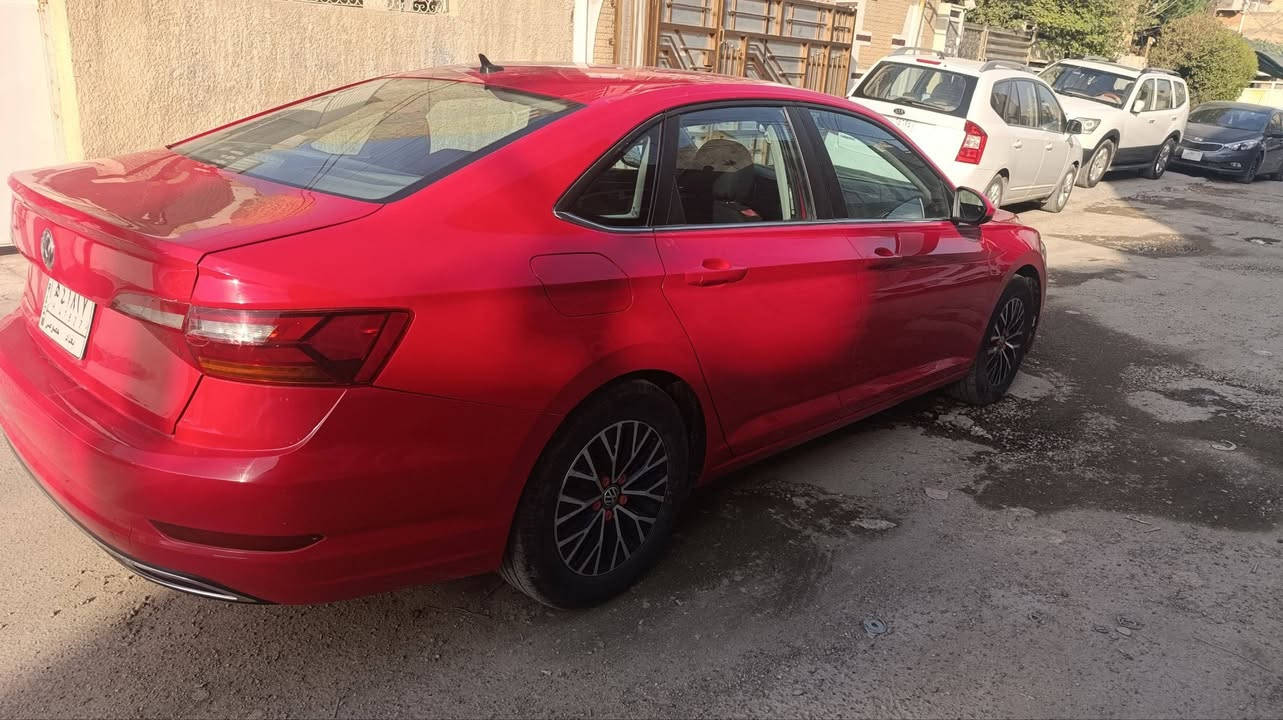 للبيع او المراوس فولكسفاغن جيتا 2019 وارد امريكي نص فول تحكم ستيرن وشاشه وكامره وحساسات ورادار ونقطه عمياء والمواصفات معروفه دخلت حادثها جنطه وهنا اتبدل بنيد وجاملغ ايرباك دشبول طاك رقم بغداد تحويل ثاني يوم مشروع وطني گير محرك مكفولات صدر جديد باتري جديد تبريد ثلج مكان السياره بغداد السعر 140 وبي مجال
للاستفسار 
***********
