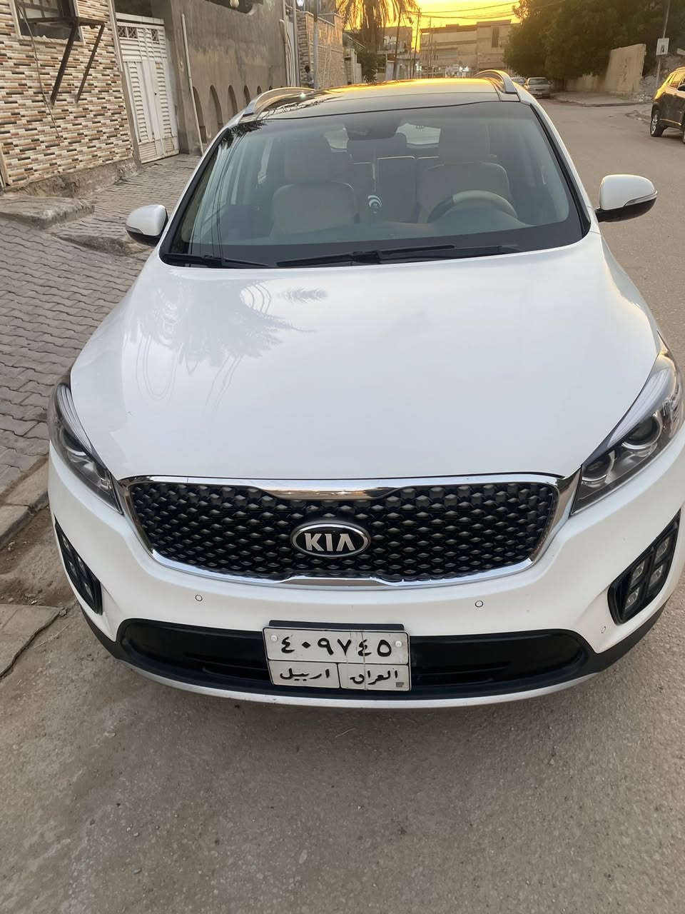 سورنتو 2017 خليجي مكفول من الضربه ومن الصبغ ومن التبديل عدى كم  شخط بيها سنويه صاقطه مكانها نجف السعر 235 ماشيه 160 باسم شركه بيع او مراوس لاندكروز من 2016 الى 2021
الاتصال على الرقم ***********
