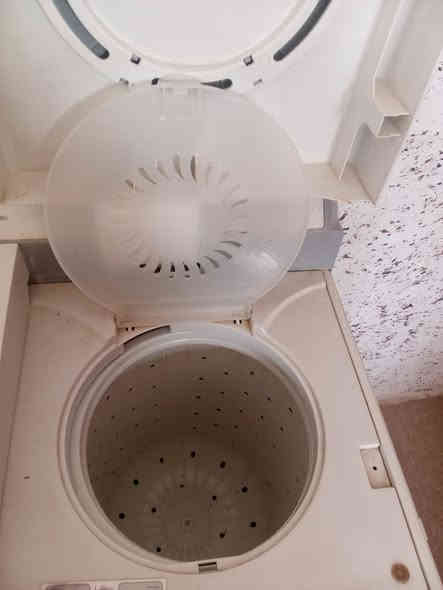 غساله البيع السعر 120نضيفه مابيه شي ***********
