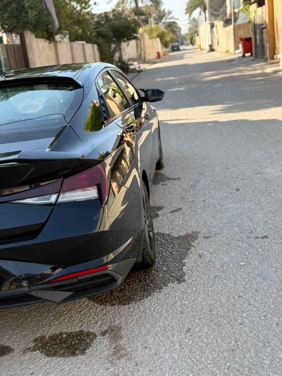 لانتره موديل 22 لبيع فقط السياره حادثه جاملغ وبنيد ورد امريكي وبيه طخه خفيه بل باب الخلفي السياره فول مواصفات بسمي رقم بغداد حلوه السياره ماعيزه شي السعر 130 وبيه مجال حك جيه ***********
