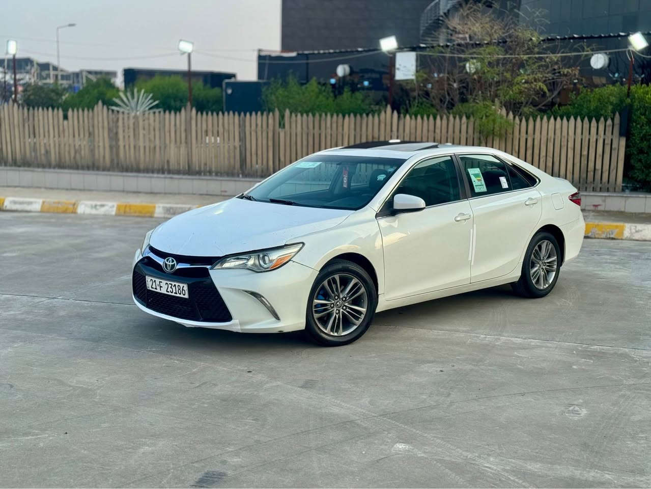 تويوتا كامري موديل ٢٠١٧ 

مكاااان كركوك اسكان 

سعراا ١٣٩   قفل قفل 

بيها  بونيت و جاملغ ضبغ شوية دواخل 
مواصفات فول يعني سلايت كشنات جلد كاميرة فوليوم 
شاشة كبير تحديد سرعة تراكشن  بس بدون بصمة 
محرك ٤ سلندر ممفتوح بدون صوت و بخار و صرف بشرط
سيارة جاهز دعامية ل دعامية بشرط بدون مصرف 
رقم و سنوية و هزة كلشي جديد بشرط وكالة و تحويل 

***********    اسيا
***********       كورك كركوك, العراق
