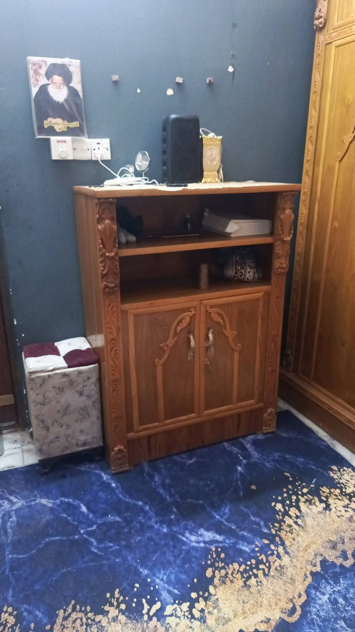 غرفة تفصال اخشاب صاج درجة اولى نضافة فول استخدام شي قليل
للبيع التواصل ***********
