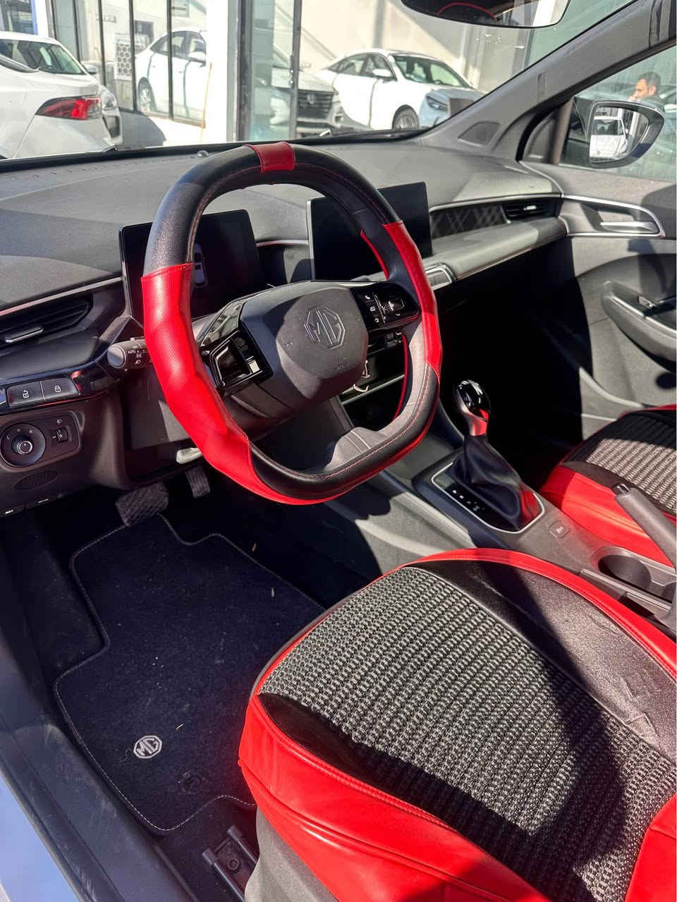 أمجي 3ره قه م هيجي پيوه نييه وه كوسفروايه ته نها 9هه زاررؤيشتووه مؤديل 2025 هه رزاني له جاينا كارس *********** أربيل, العراق
