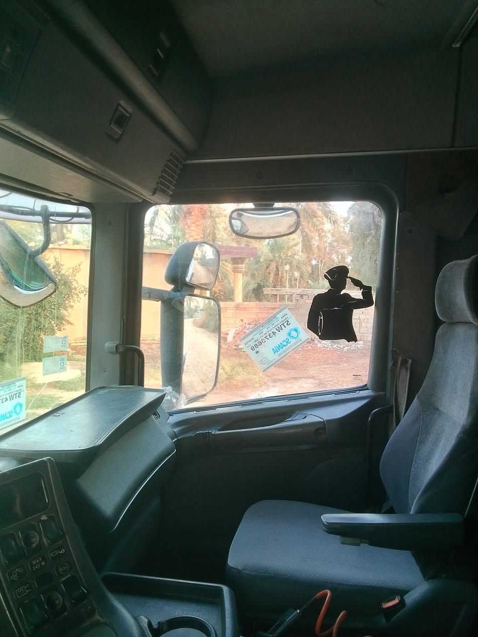 ياالله السلام عليكم اللبيع سكانيه بومه موديل 2000, مكينه انجكتر 124Lلا تنقيص ولابخار  تخم تاير مكفول كفاله عامه تبريد ثلج تدفئة السعر 135 للاستفسار ***********
