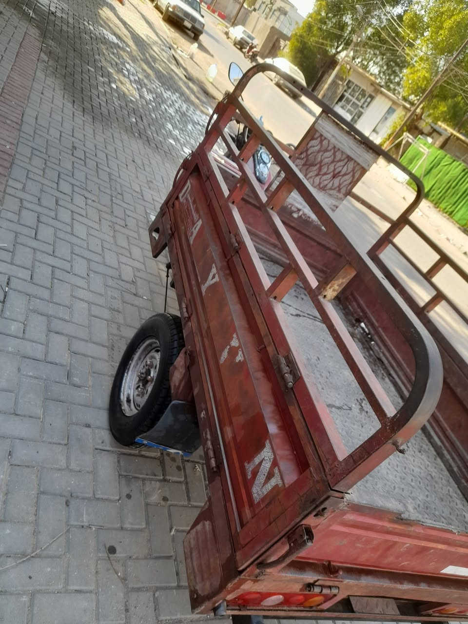 السلام عليكم عندي ستوته ديوان ٢٠١٠ مكينه ٢٥ كهربائيات شغاله كلشي مابيهه أوراق كامله  السعر مليون بيهه مجال بغداد ***********غير على فيس
