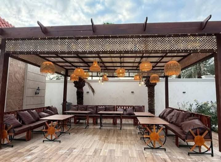 سلام عليكم يتوفر حجوزات موثق بتطبيق اجرلي العنوان الدوره البوعيثة مسبح حار و بارد 🏊 
الحجز الاستفسار تصال *********** 📞
