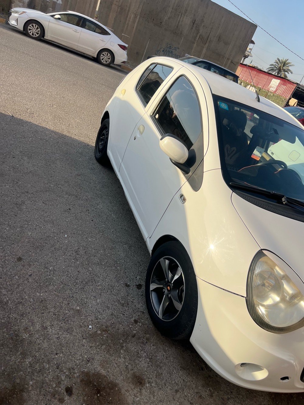 جيلي باندا للبيع فقط ٢٠١٢ 
ماشيه ٩٥ كم 
مبدل منضومه تبريد كامله  +حداديه صدر جديده
رقم بغداد انكليزي الجديد
بيه قطعين صبغ بدون دواخل  والسونار مرفق  ويه الصور   
سعر ٥٤ 
***********