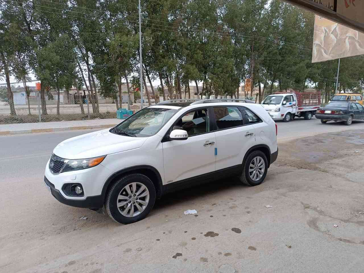 سورنتو مديل2011خليجي /6سلندر /سبعه راكب/3قطع تبريد/ماشيه133 كيلو/فول موصفات كويتيه/ بيه صبغ قبق جنطه وشبر بلبنيد / مكانه بابل مسيب 
***********
