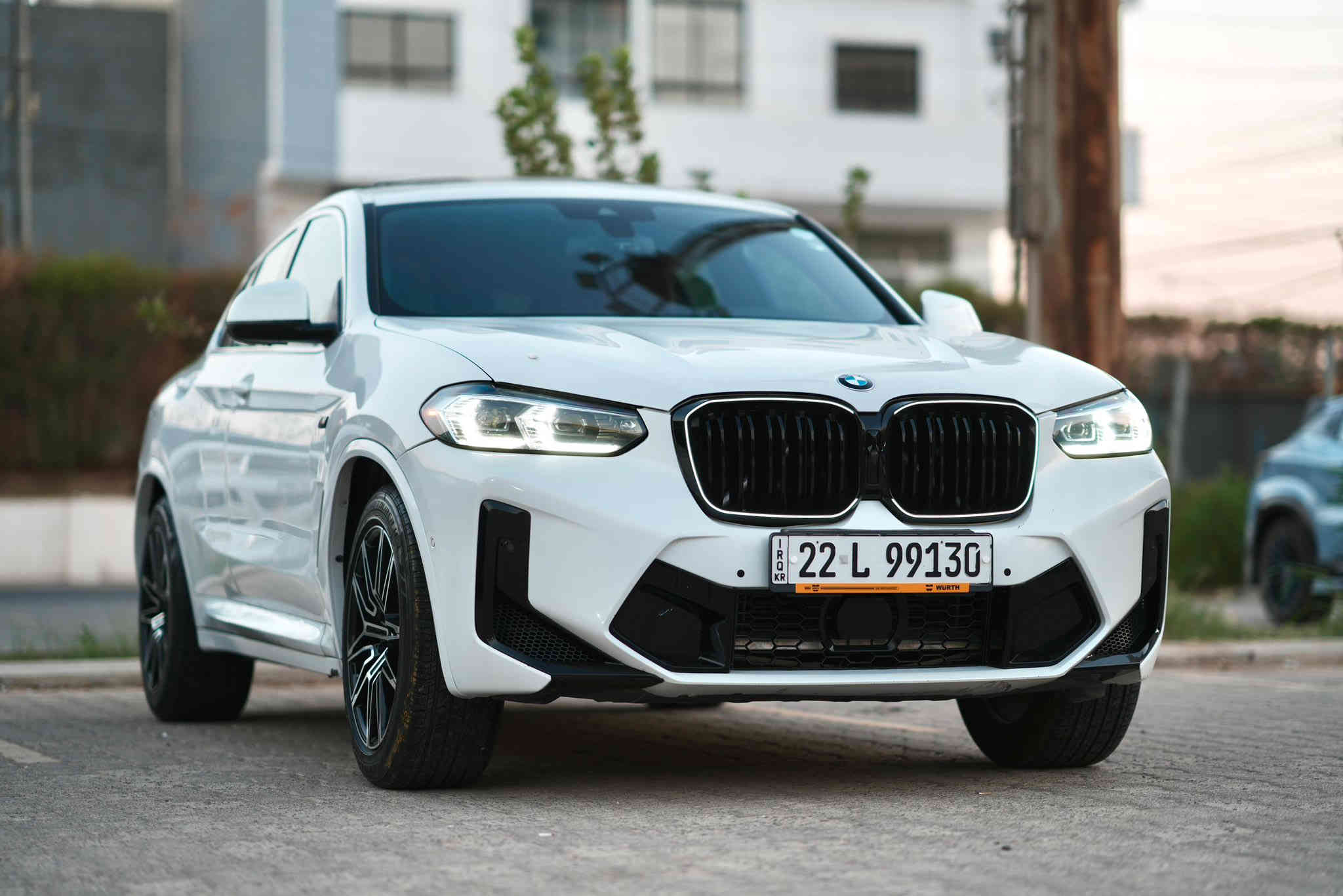 Bmw x4 2024 
فول مواصفات 
بنوراما 
ركن ذاتي 
كامرات 360 
قيادة ذاتية 
رادارات 
فول للاخير السيارة 
ماشية 31 الف كيلو 
الضرر بس الدعامية 
والايرباك راجع سستم 
مكان السيارة الديوانية 
السعر 
360$ 
*********** 
غير متواجد على الفيس
