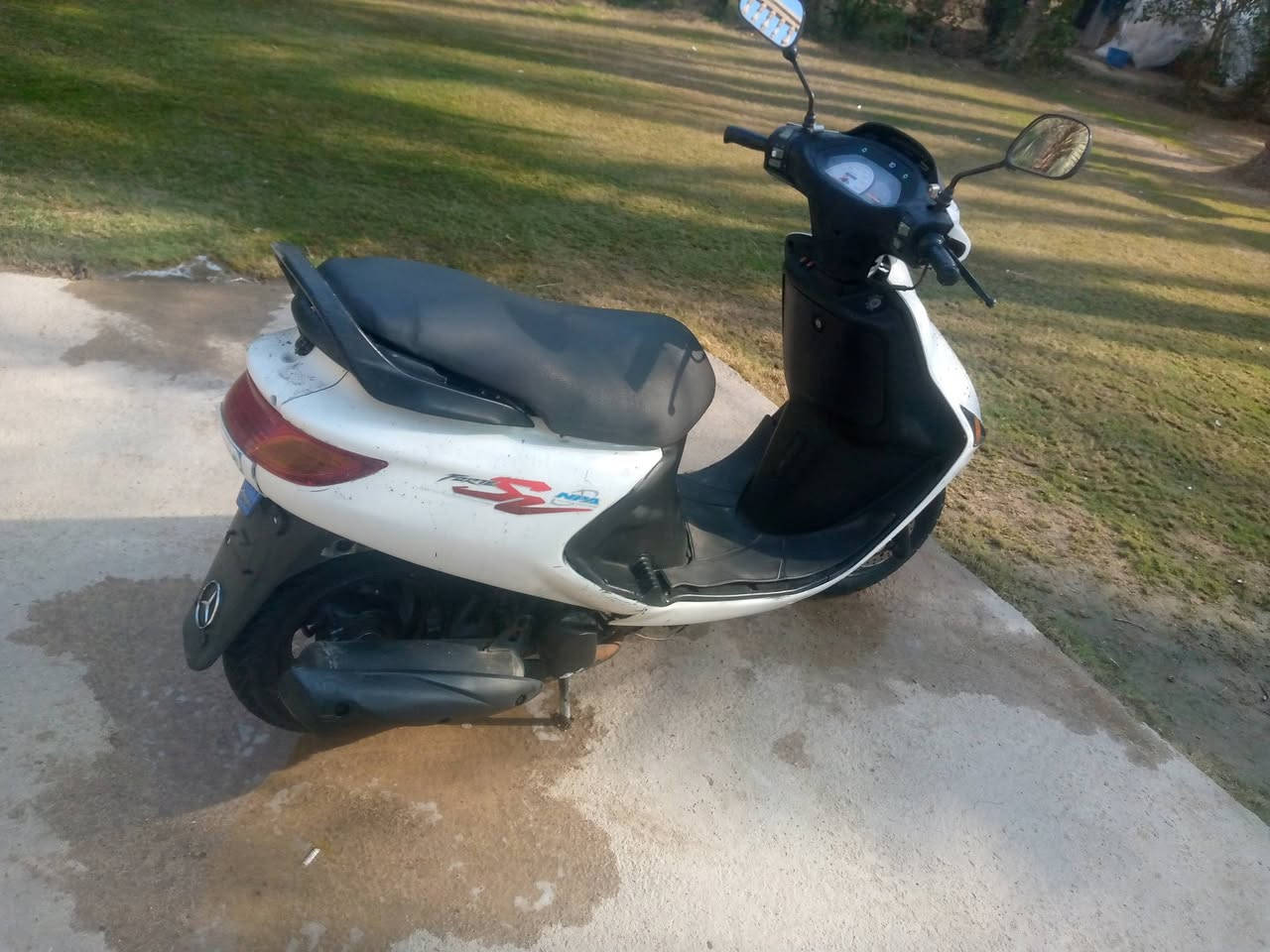 سلام عليكم عندي دراجه للبيع مكاني بابل معمل لغاز دبل شاير تخم تاير قفل ستيرن مكينه  جديده وهذه رقمي ***********
