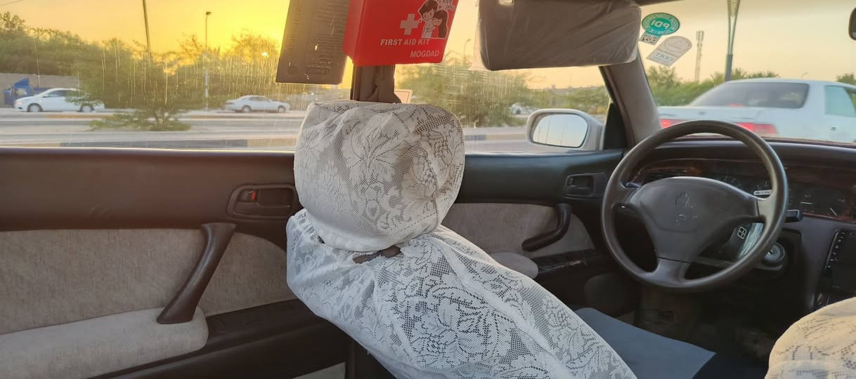 سلام عليكم
كراون بطه مسجله 2000
رقم بصره انكليزي بسمي تحويل مباشر 
السياره كفاله كص ونقل وصبغ ماعده الجاملق الايسر الكدام صبق بس الباقي كفاله كرهبائيات كله شغاله 
تحكم مري جانبي كرهبائي شغال 
تبريد تخم تاير حداده وكير المكينه بيه بدايت بكن بس بل تشغيله الصبح ثانيه وحده ويروح الصوت 
مكينه 2500ديلكو قبق ابيض 
دشبول بطاين اربع سماعات جدد
شاشه اربع بيبان والصندوك ريمون سنتر لوك تمشي 20تتغفل 
السعر 60 وبي مجال بصيط 
العنوان البصره المطيحه
رقم التليفون *********** 
اتصل وبخدمتك
