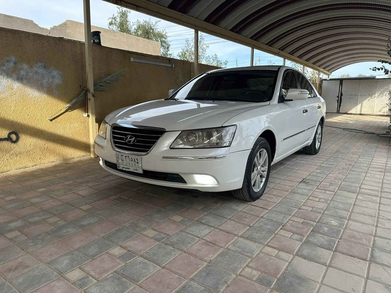 سوناتا ٢٠١٠ خليجي رقم بغداد جديدة السيارة وجاهزة من كلشي فوول مواصفات .
فتحة 
داخل بيجي
محرك ٢٤٠٠ دوش 
اشارة بالمري 
يدات نيكل 
تحكم سترين 
السيارة جاهزة من كير ومحرك وحدادية وتبريد خير من الله السيارة نظيفة جدا بيها صبغ جاملغ وبنيد وحافة باب بدون دواخل شرط السعر ١٢٢ مكاني كربلاء للاستفسار اتصال ***********
