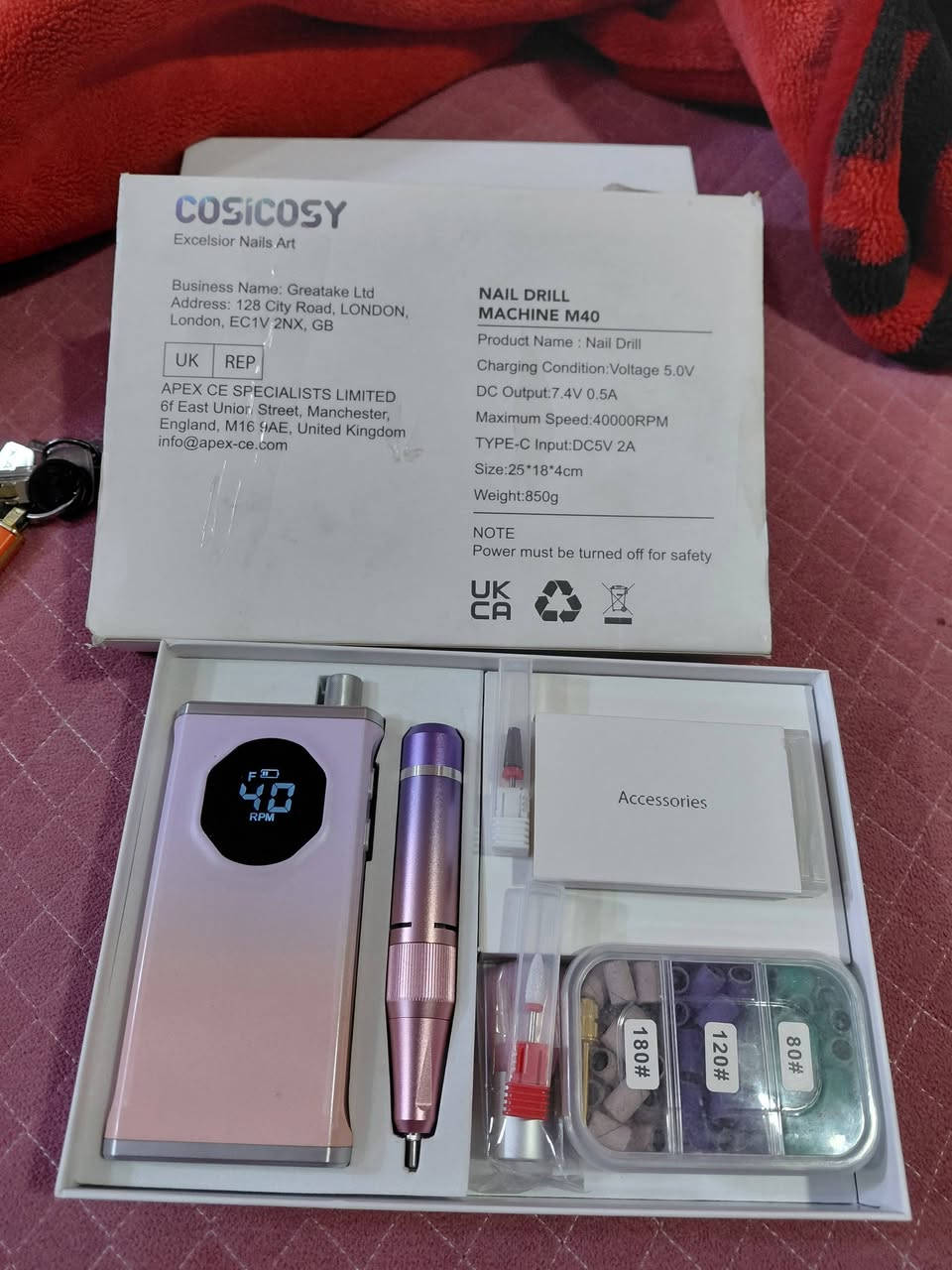 ​للبيع: مبرد أظافر كهربائي احترافي COSICOSY M40 (جديد بالكرتون) 💅✨
جهاز محمول وقوي جداً، مخصص للصالونات وللاستخدام الشخصي.
​السرعة: تصل إلى 40,000 دورة في الدقيقة (40K RPM) لبرد ونحت الجل والأظافر بسرعة وسهولة.
​المميزات: شاشة رقمية تعرض السرعة والشحن + شحن سريع بمنفذ Type-C + صوت واهتزاز هادئ جداً.
​الملحقات: يأتي كامل مع طقم رؤوس السنفرة المتنوعة والفرشاة وباقي غراضه كاملة.
​الجهاز جديد لقطة وجاهز للشغل.
السعر: [خاص] 
المكان: بغداد. مدينه الصدر توصيل ماعندي
​للتواصل والمراسلة على الخاص.


**إذا كنت صاحب هذا الإعلان وتريد حذفه لأي سبب، رجاءا أرسل رسالة إلى الدعم الفني**