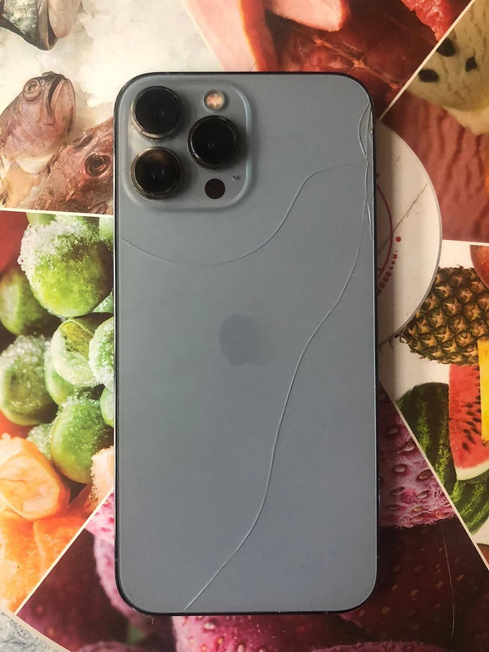 السلام عليكم  iPhone 13 Pro Max
ذاكرة 256
الجهاز بي فطور بالضهر 
وشاشة مبدلة نوعية اصلية 
والشاشة بيها فطور قليلة 
السعر : 425 الف
مكاني : بغداد الشعب 
تواصل : ***********
