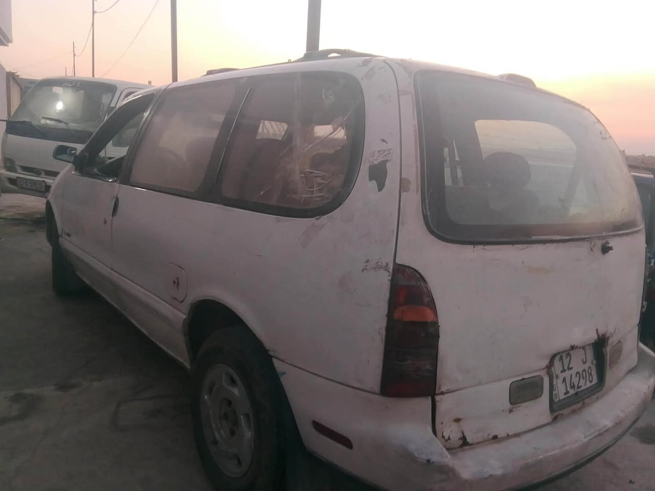 سلام عليكم نيسان كوست كير ومحرك شرط بدون ضرر بدون خيسان شرط التحويل والوكاله سعر 20 بي مجال ***********مكان موصل بازوايا
