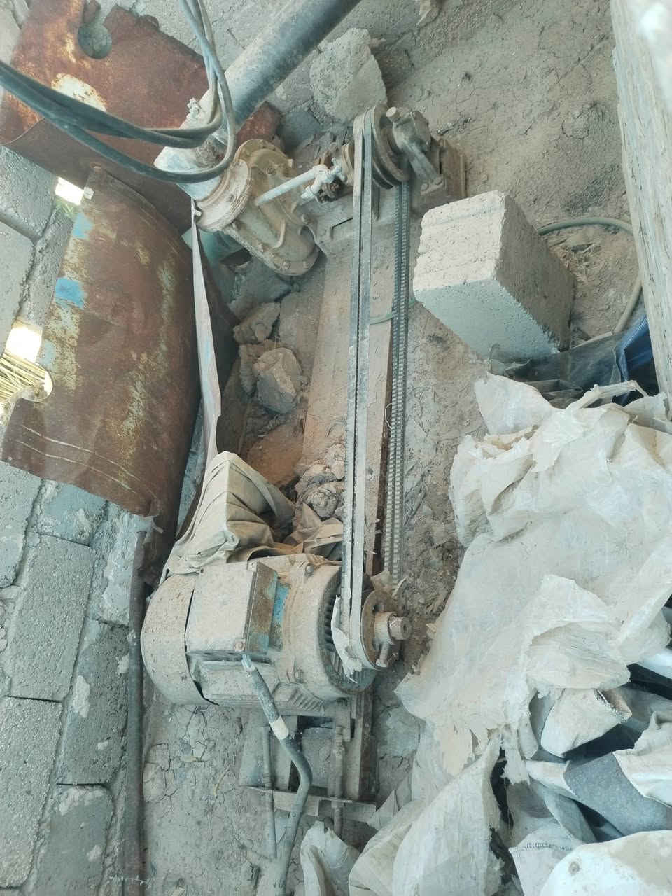 ماطور  للبيع 15حصان خنزيره 4×4 هي والصوندات مالته
***********
