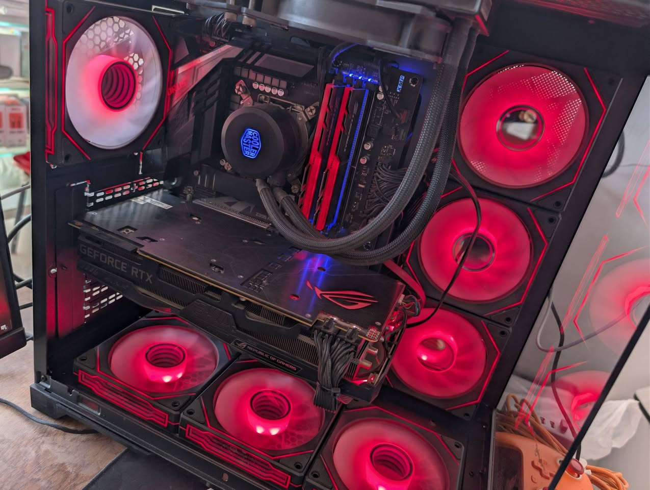 كيس فقط 740 الف
Mb auros z390
Cori7 9700 k 
Gpu 2070 super  rog
Power supply 750 gold cooler masters 
Ram gskils 3200 rgb
Ssd Samsung 256
HHD 1t


**إذا كنت صاحب هذا الإعلان وتريد حذفه لأي سبب، رجاءا أرسل رسالة إلى الدعم الفني**