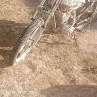 دراجه للبيع متروكه بس شقاله تجي تدير بانزين وتطلع الشراي يجي خاص او يت...