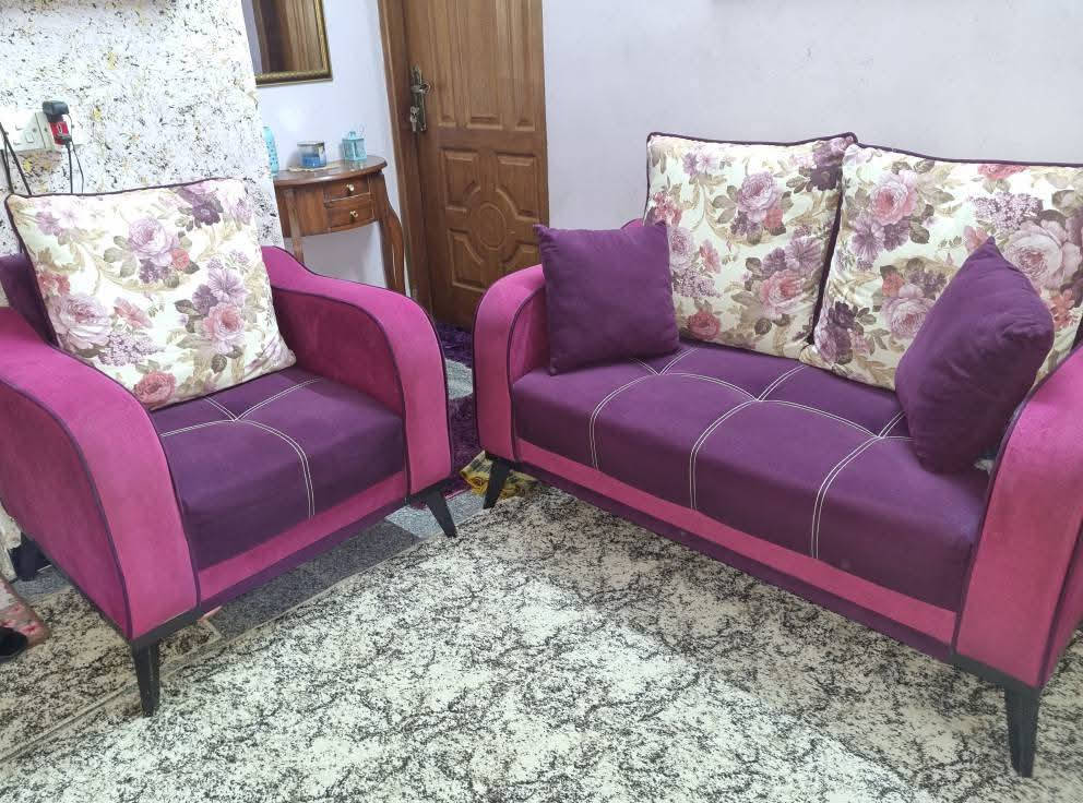 السلام عليكم
طقم قنفات 7 قطع
 مستعمل نظيف جدا 
متكون من قنفه ثلاثية وقنفه ثنائية  وقنفتين نفر واحد ..المكان بغداد  الكراده
السعر  ٣٥٠  الف
للاستفسار الاتصال على 
***********
