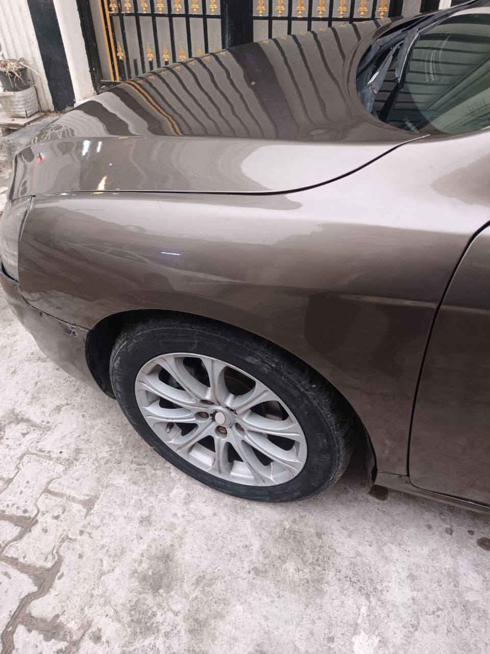 السلام عليكم 
امكراند c8 حجم كبير 2013
اوتوماتيك "
*محرك وكير بلادي مسيبوشي مكفول
*برده خلفيه بلاد
*صدر امامي خلفي جديد 100%
*شاشه أندرويد 
*حساسات خلفيه
*سلايد روف
*اشاير بل مري 
*تبريد شغال وتدفئه شغال 
*الكشر مكفول من ضربه 
*ويل ١٨ 
*وبعد....
العنوان بغداد ـالكرخ
السعر 66$
*********** بغداد, العراق
