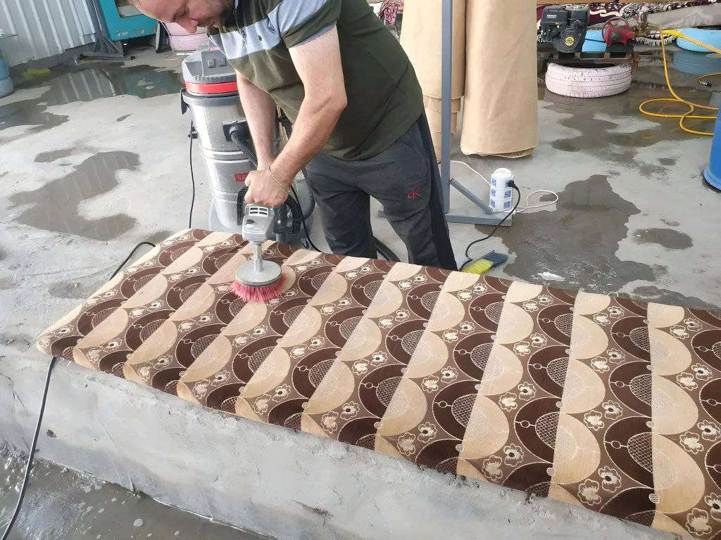 بيتك يحتاجلة تنضيف وما عندك وقت
شركة الأنيق راح توصلك وين ما تكون/تنضيف،غسل،جلي،تلميع...
التخم العراقي ٥٥ الف
التخم التركي ٦٥ الف
التخم الرىاسي٧٥ مع تلميع الخشب الزان
لتثبيت الحجز ارسال لوكيشن وات ساب***********
