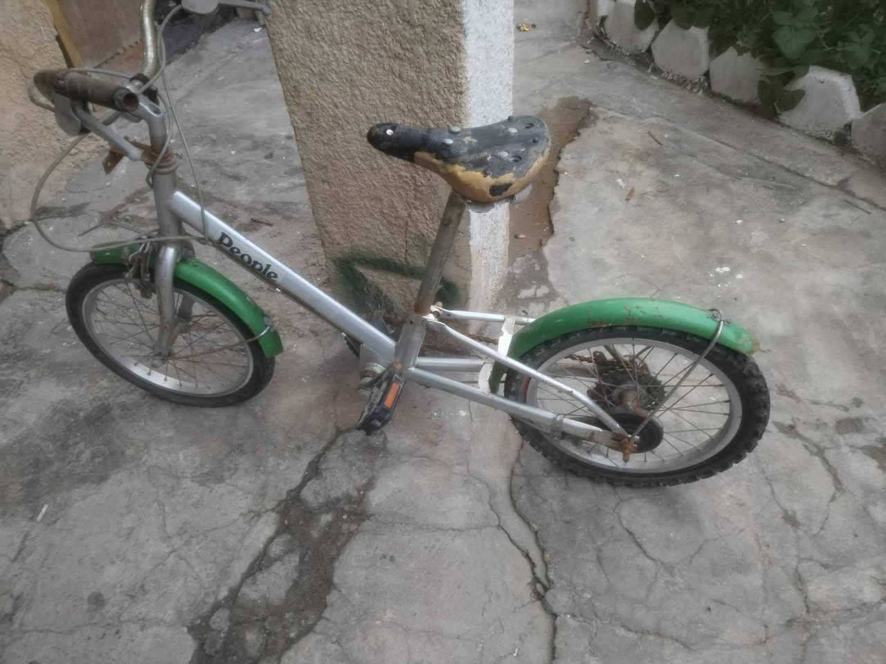 باله  السعر 25  شويه ترتيب يرادله


**إذا كنت صاحب هذا الإعلان وتريد حذفه لأي سبب، رجاءا أرسل رسالة إلى الدعم الفني**