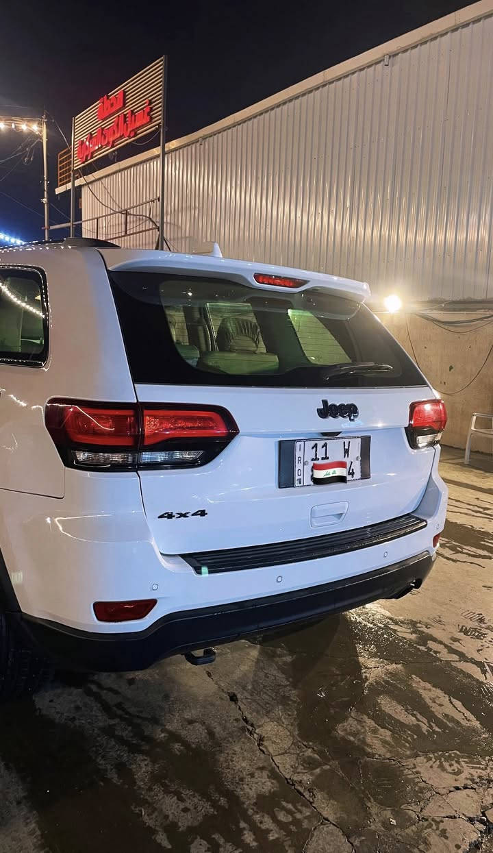 ‎جيب شيروكي بلاك توب 2019 خليجي
‎رقم بغداد
ماشيه 70 الف كيلو /44 الف ميل
‎ ⁃ فتحة سقف - كشنات كهرباء  - رادار خلفي امامي -رادار جانبي النقطة العمياء حساسات امامية وخلفية- شاشة كبيره- محرك 6 سلندر - زراكات ماء لايت- كير طيارة 8 نمر -دفع رباعي 4*4 - كشنات 
جلد بيجي - توقف ذاتي  
السيارة متتعب بيها گير ومحرك وصدر مكفولات سيارة نظيفة ومناقصها شي وماشية قليل 
السعر 270 بيها مجال قليل
رقم الهاتف ***********
مكان السيارة واسط الكوت
