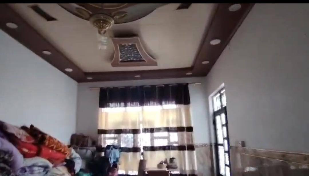 دار للايجار
. 250 متر الايجار 200
نجف شارع المطار القديم شارع مقتدى. ابو الماي يحتوي ع غرفتين وصاله وستقبال ومطبخ وصحيات وطارمه


**إذا كنت صاحب هذا الإعلان وتريد حذفه لأي سبب، رجاءا أرسل رسالة إلى الدعم الفني**