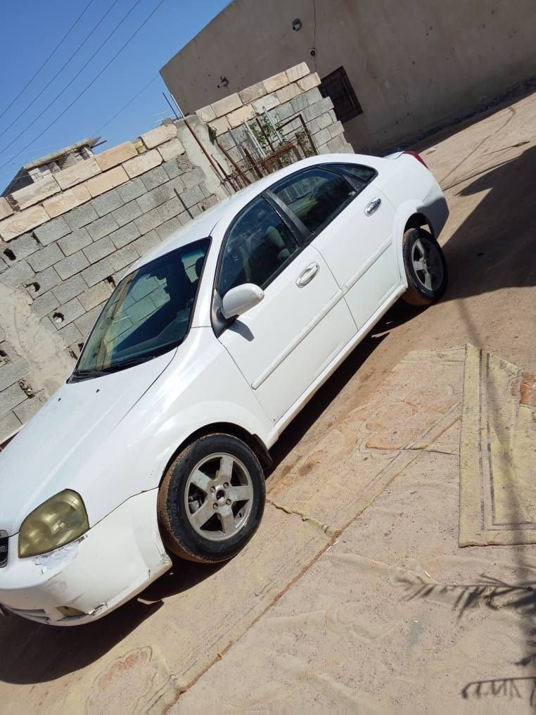 السلام عليكم سياره اوبترا 2010 سياره جاهزه وحيل نضيفه مكينه وكير كفاله تبريد ثلج بيه ضربه بل دعاميه وبل مدكر الوره بارد حداديه جاهزه السعر 70 الرقم ***********
