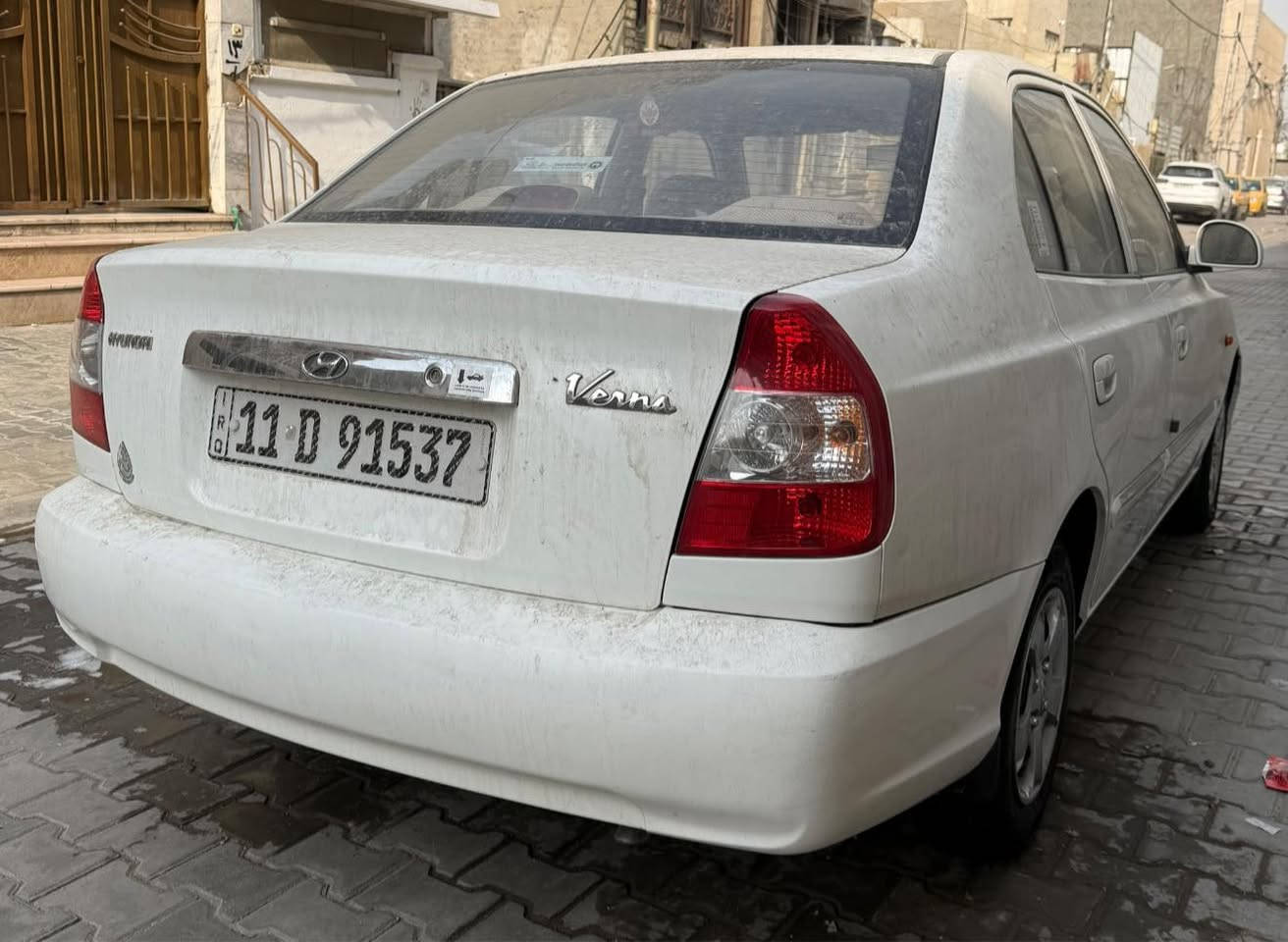 السلام عليكم فيرنا 2011 باسمي سياره لا ضربة ولا تبديل تخم تاير جديد مكينة كير مكفولات بغداد قرب ￼￼البنوك ￼رقم الهاتف ***********
