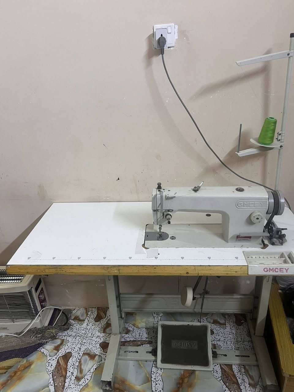 مكنيه خياطه نوعيه جسمي الأصلي مو تقليد
 مستخدم هواي قليل السعر ٢٧٥ بي مجال 
مكانه الفلوجه 
اتصل *********** /***********
