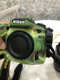 للبيع كامرا نيكون 7200 السعر 500 الف فقط بدي يوجد عدسة نيكور 55-300 سع...